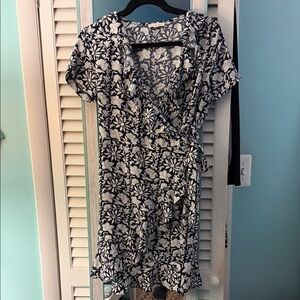 LOFT Navy and Cream Floral Blouse